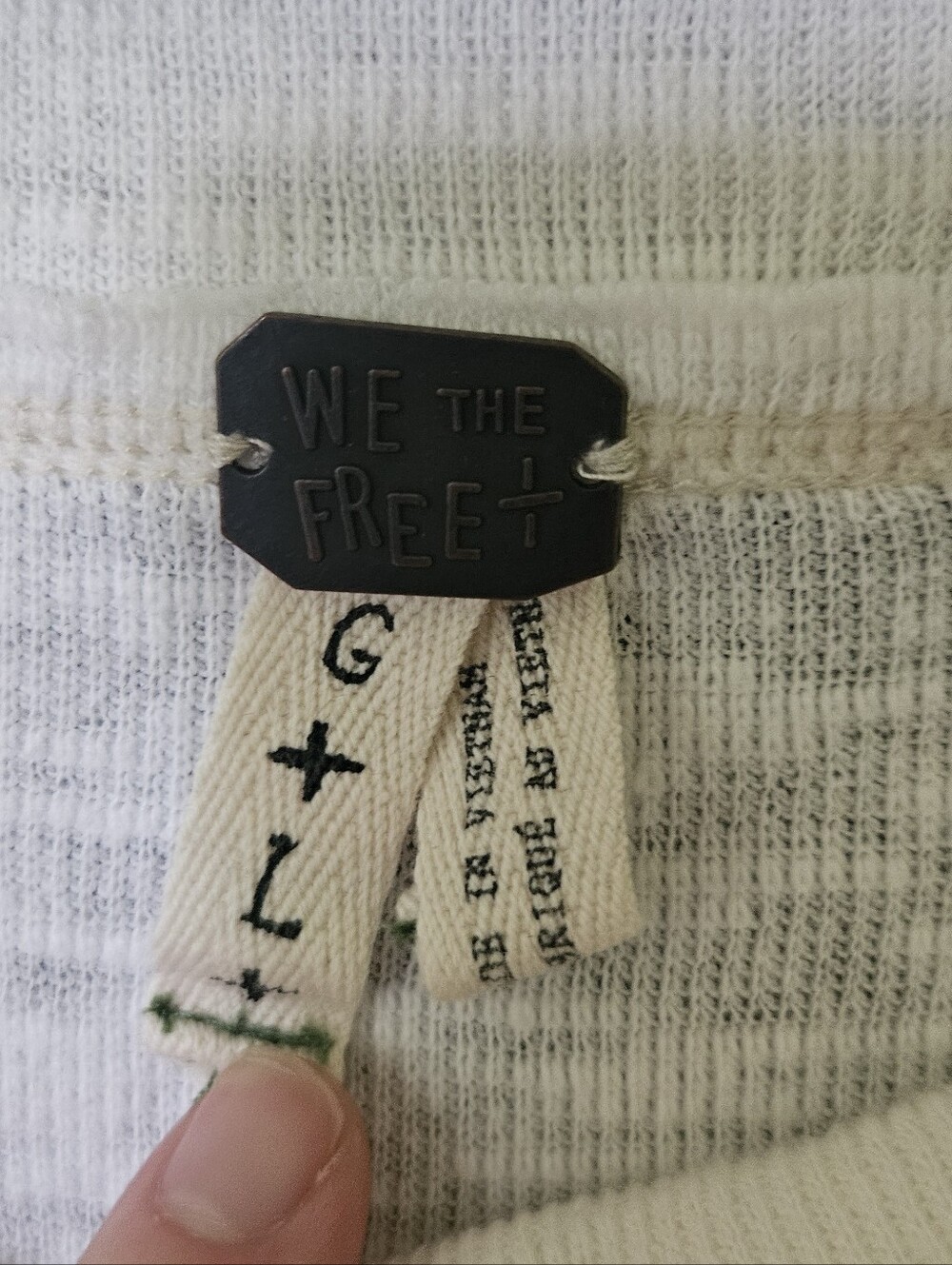 We The Free by Free People Palisades Thermal Off-the-Shoulder Pullover Size L - Picture 4 of 7